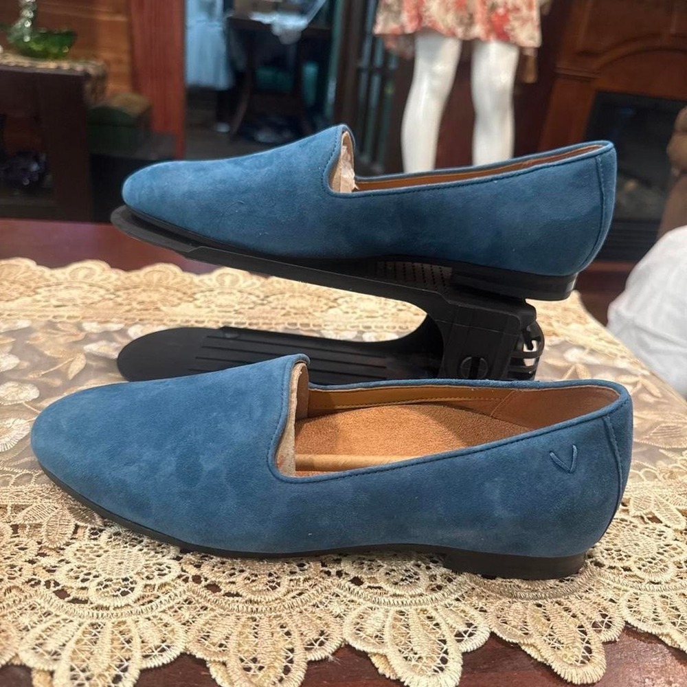 Vionic Willa II Woman's Leather Flats in Dark Teal / Ocean‎ Pacific Blue Suede - Picture 4 of 7